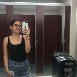 Meet your Posher, Hilda